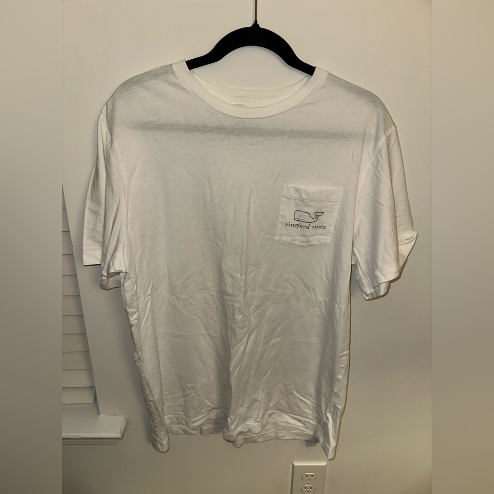 Vineyard Vines t shirt